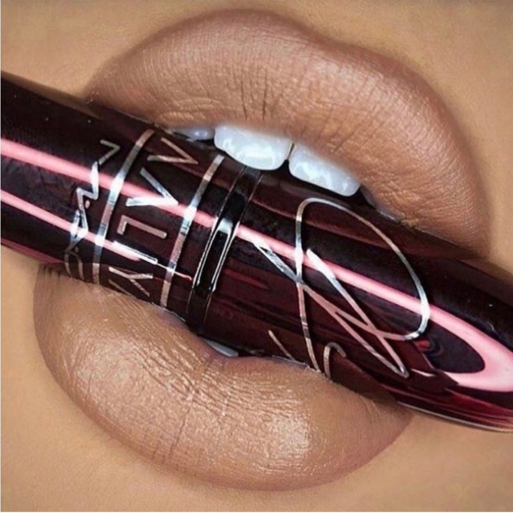 MAC Aaliyah Try Again Limited Edition Lipstick -